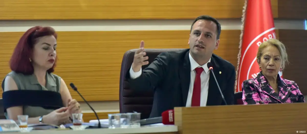 Bornova Belediye Başkanı ve CHP Ankara İl Başkanı gözaltında