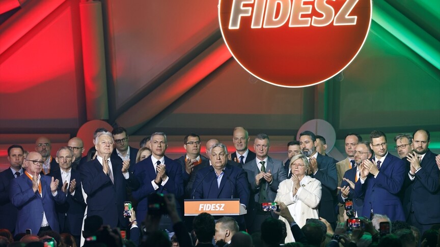 Macaristan'da genel seçimi kaybeden Orban: Kazanan partiyi tebrik ettim