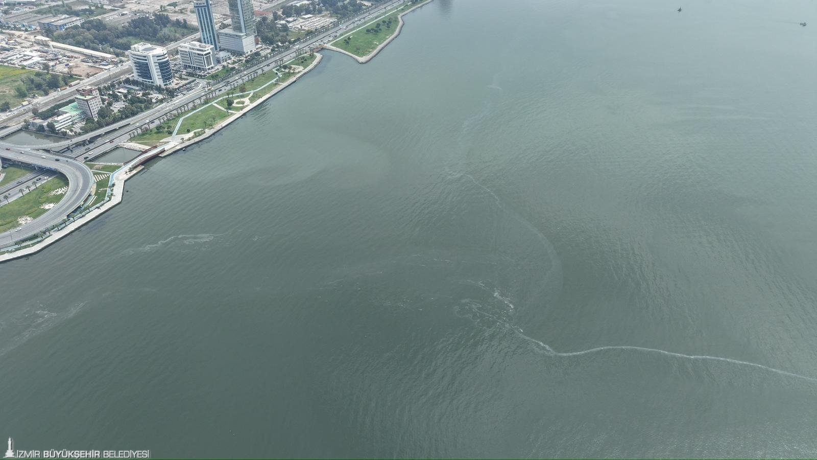 İzmir Körfezi’nde 10. kez dış kaynaklı kirlilik tespit edildi