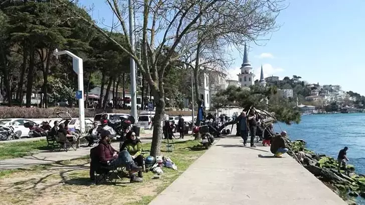 İstanbul’da güzel havayı fırsat bilenler sahillere akın etti