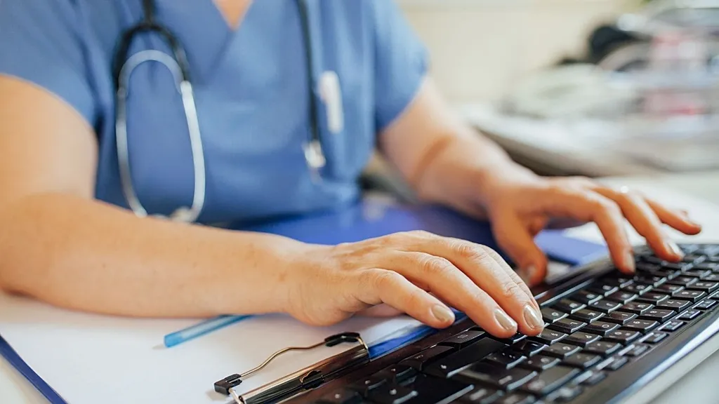 500 bin Birleşik Krallık gönüllüsüne ait tıbbi veriler Çin sitesinde satışa çıkarıldı