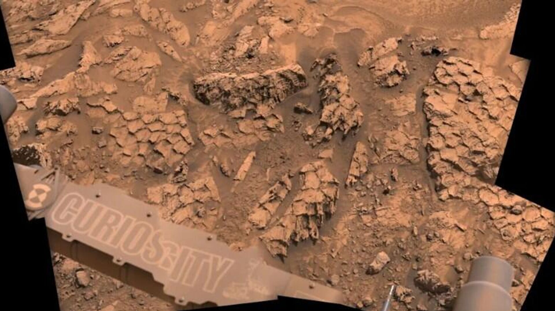 Curiosity, Mars yüzeyinde dev 'ejderha pullarını' keşfetti