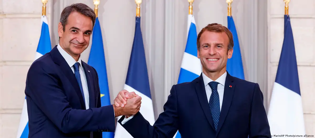 Macron: Türkiye'den tehdit gelirse Atina'nın yanında dururuz