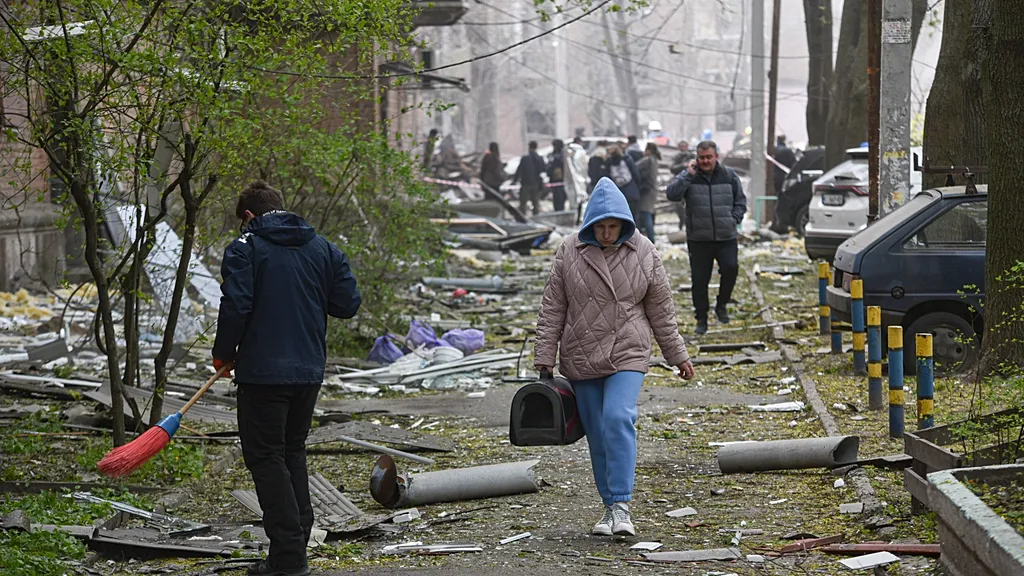 Rusya'dan Ukrayna'ya saldırı: En az yedi kişi öldü, onlarca kişi yaralandı
