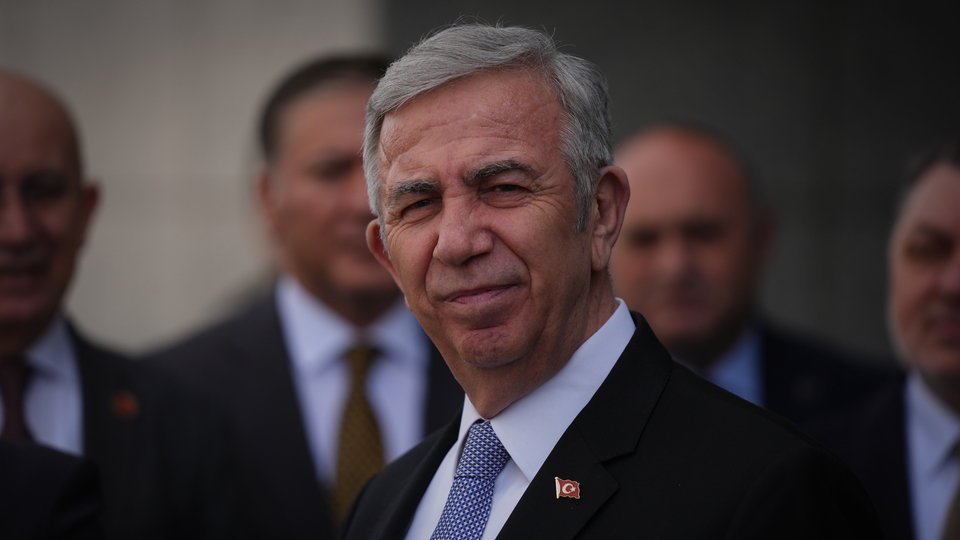 Mansur Yavaş: 'Tüm emekçilerin 1 Mayıs Emek ve Dayanışma Günü’nü kutluyorum'