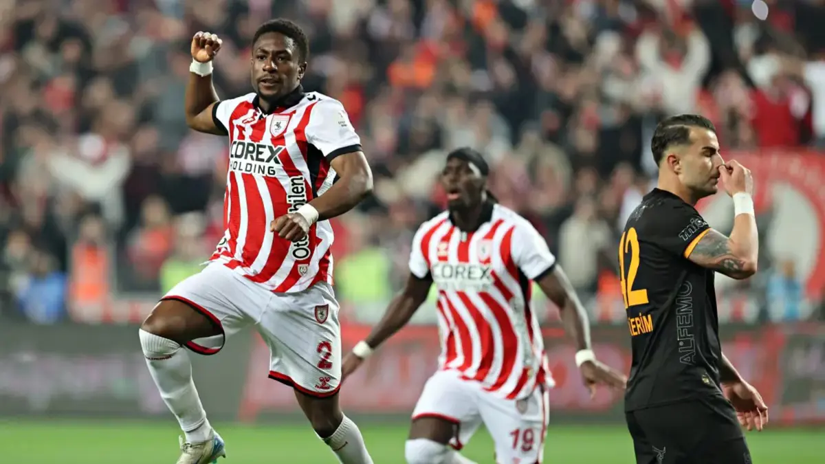 Galatasaray şampiyonluk maçında Samsunspor'a mağlup oldu
