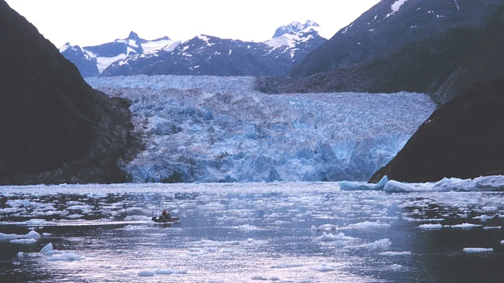 Alaska’da 480 metrelik tsunami