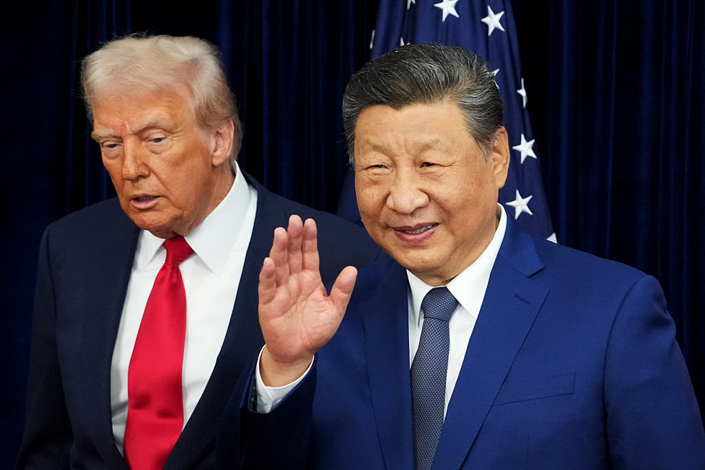 Trump, Pekin’e Kozsuz Gidiyor