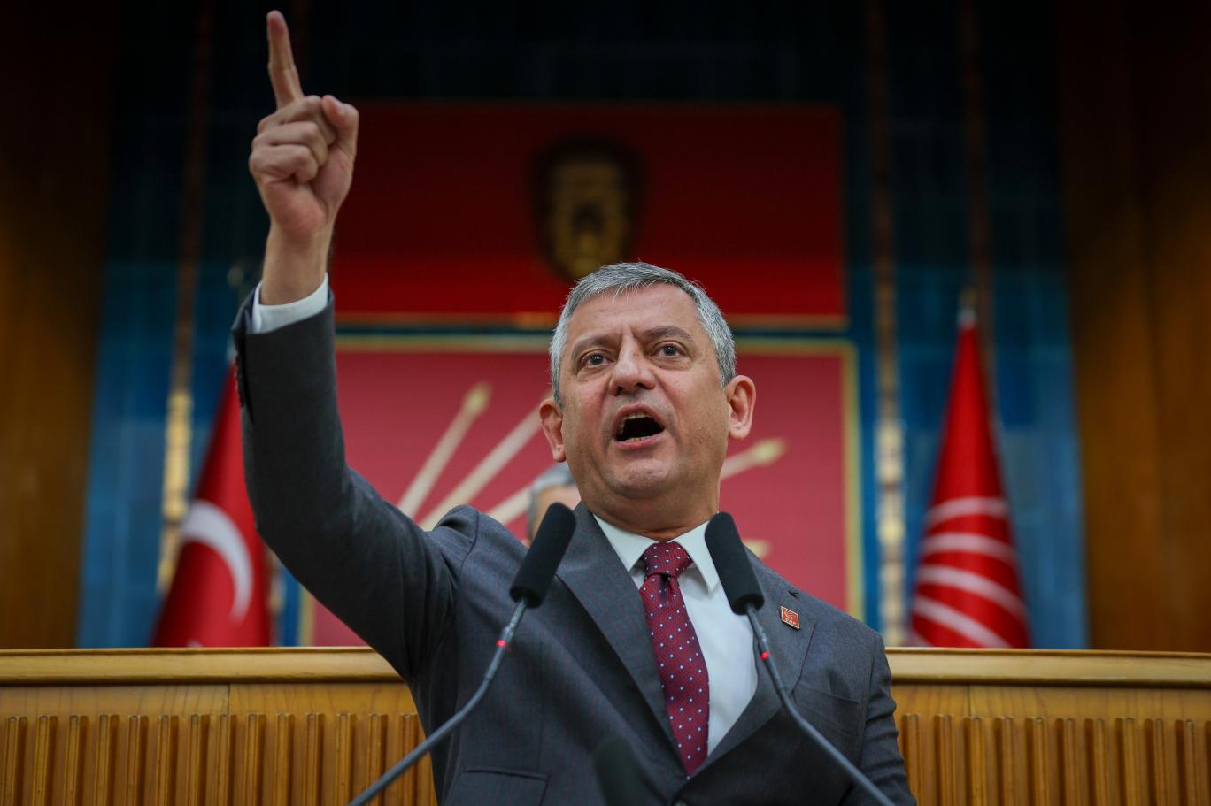 Özgür Özel: En yakınlarıma kadar uzanan bir saldırıyla karşı karşıyayız