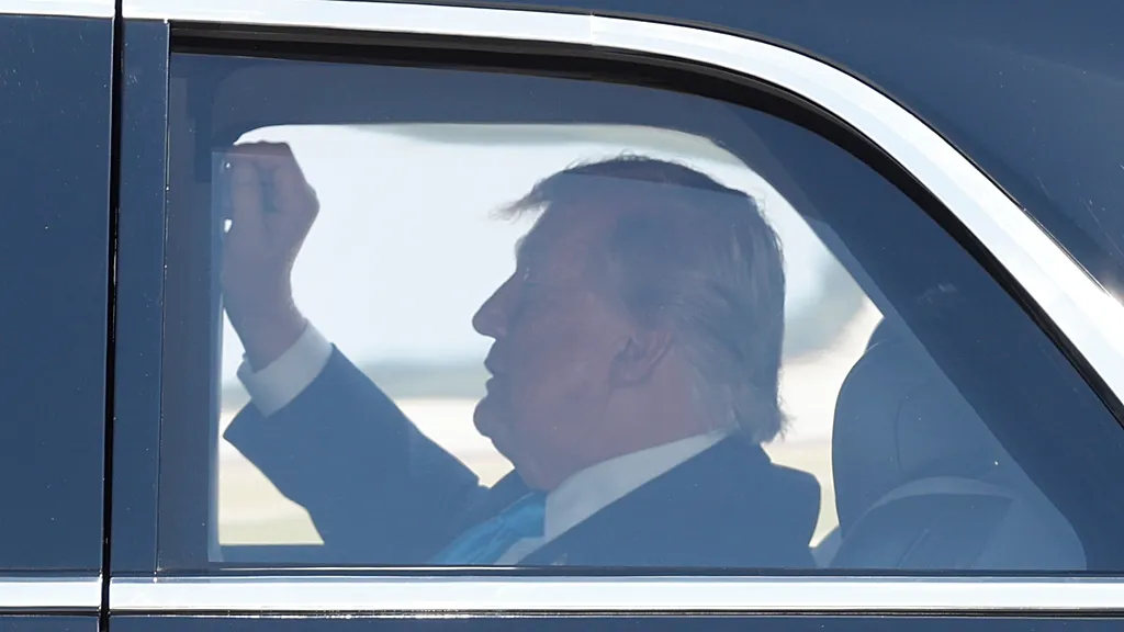 Trump, Polonya'ya 5 bin ek ABD askeri göndereceğini açıkladı