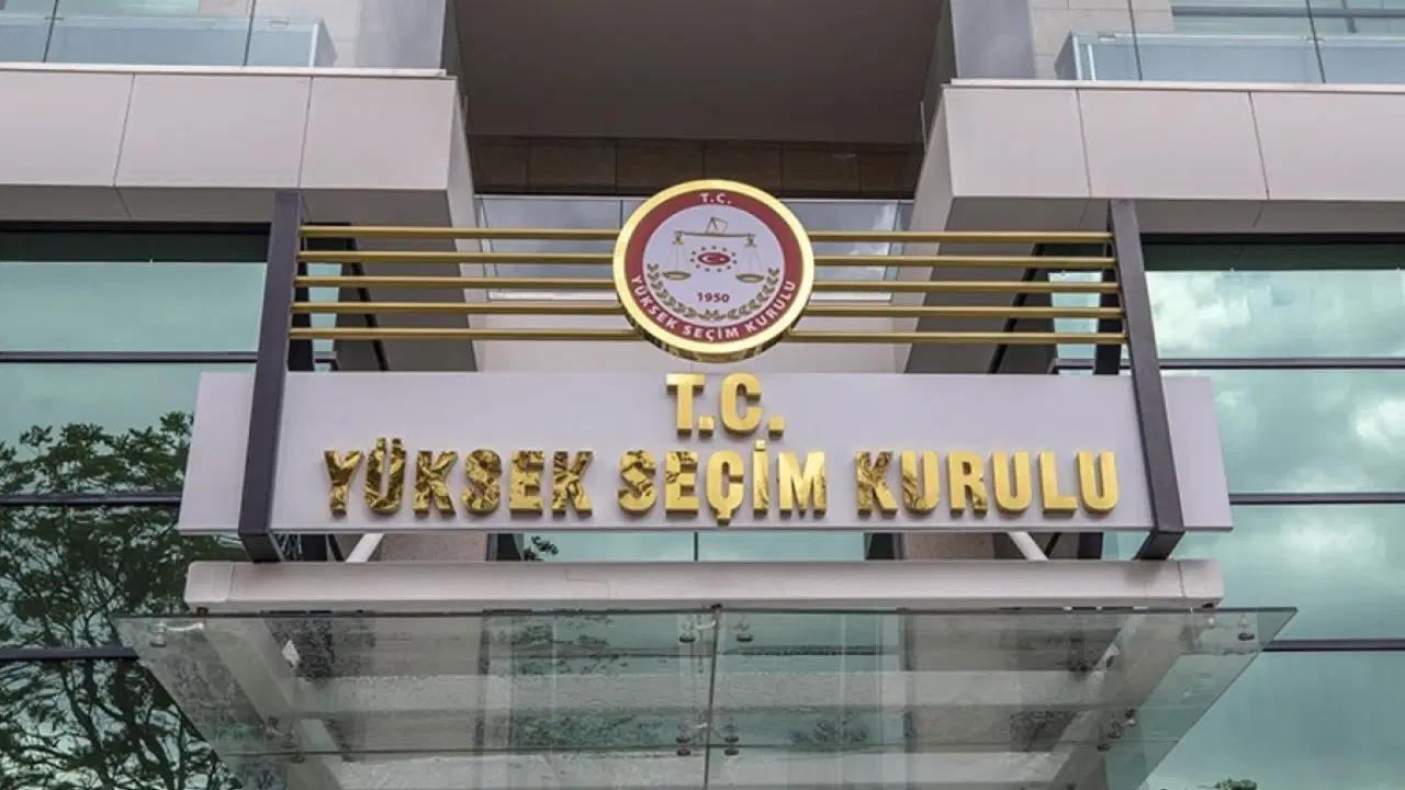 YSK, CHP'nin 'mutlak butlan' itirazını görüşmek için toplanıyor