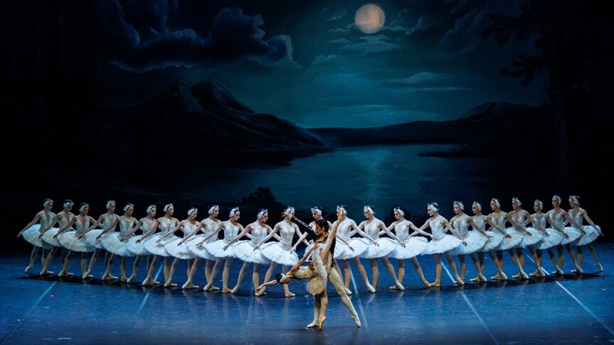 17. Uluslararası İstanbul Opera ve Bale Festivali "Kuğu Gölü" balesi ile sona erdi