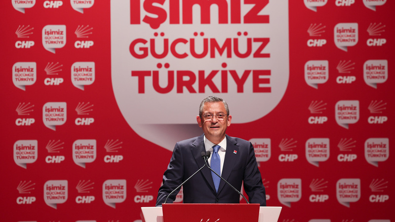 Özgür Özel: "Bir devir kapanıp yeni bir devir başlayacak"