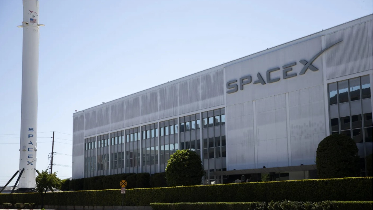 SpaceX, yapay zeka şirketi Anysphere'i satın alıyor