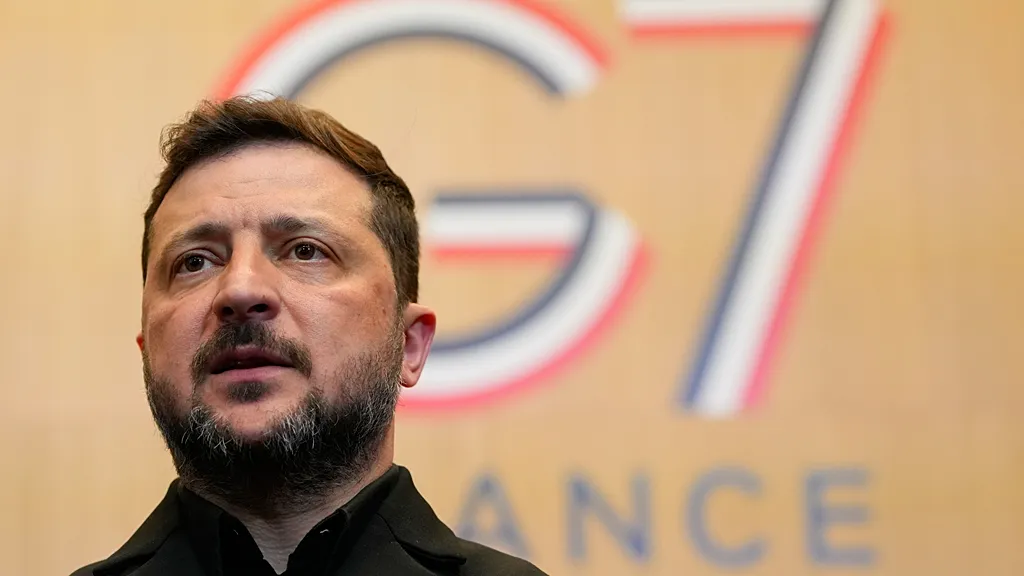 G7, Ukrayna'ya silah desteğini artırma kararı adlı.