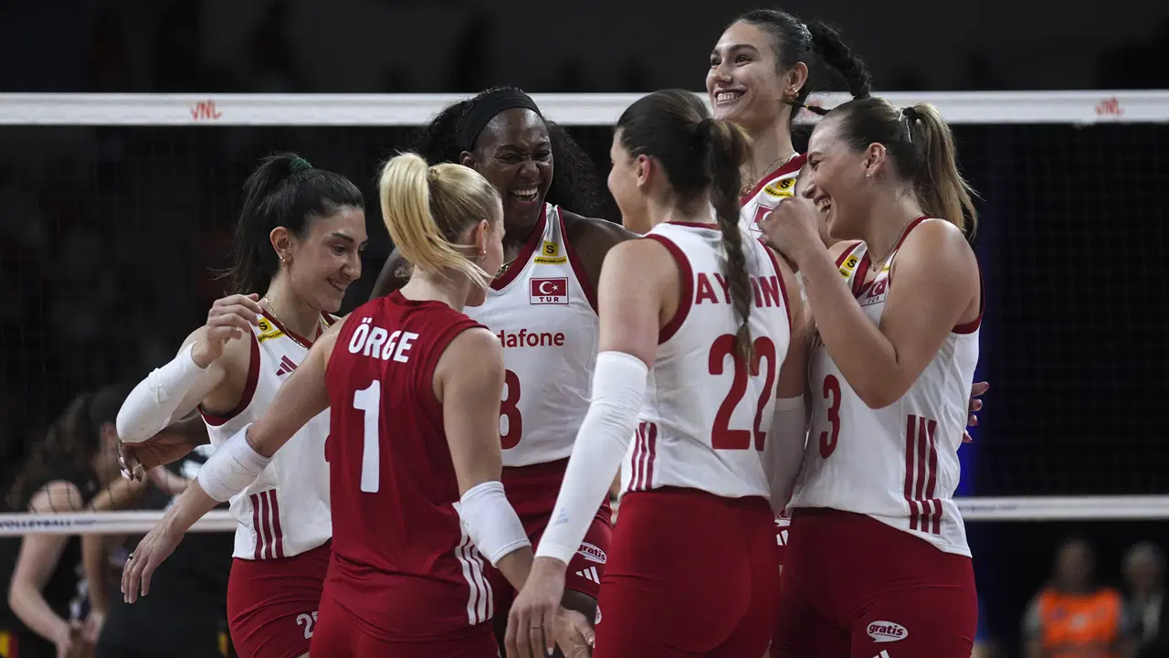 FIVB Milletler Ligi'nin ikinci etabına galibiyetle başladık
