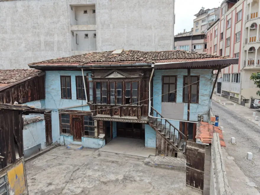Geçmişin izlerini günümüze taşıyor