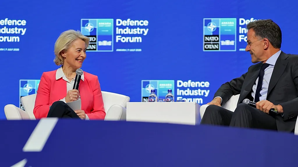 Von der Leyen ve Rutte'den 'ABD'ye bağımlılığı azaltma' çağrısı