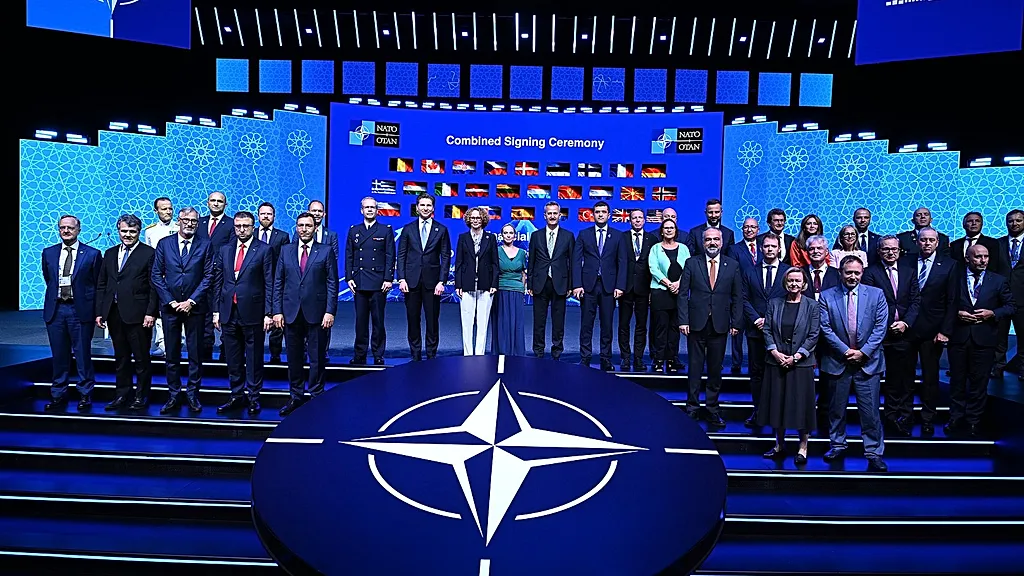 NATO projeleri tartışma yarattı: Türk savunma şirketleri, Palantir'le iş birliği mi yapacak?
