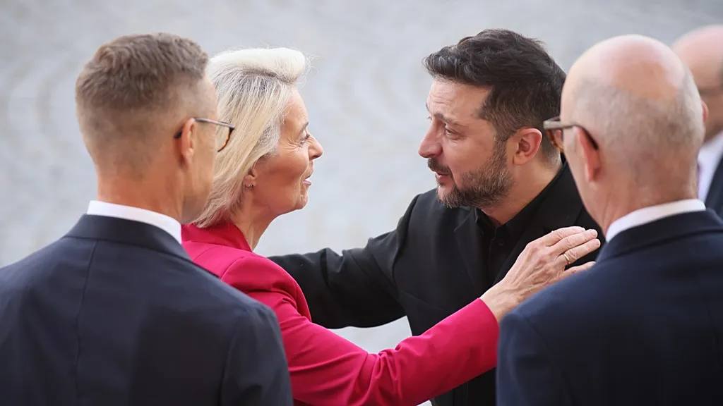 Von der Leyen ve Zelenski, AB-Ukrayna İHA anlaşmasını imzaladı