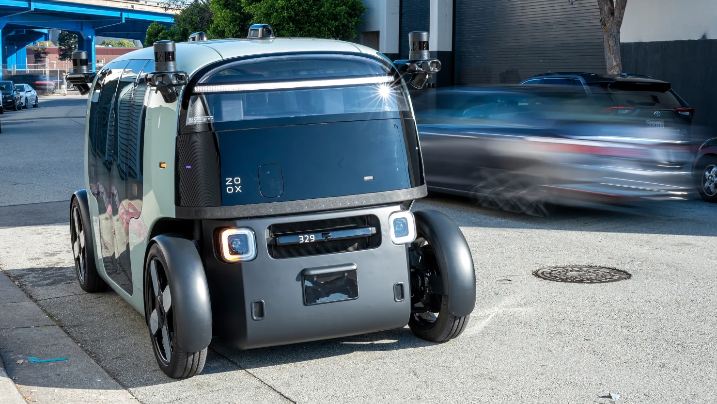 Amazon, Robotaksileri Geri Çağırıyor