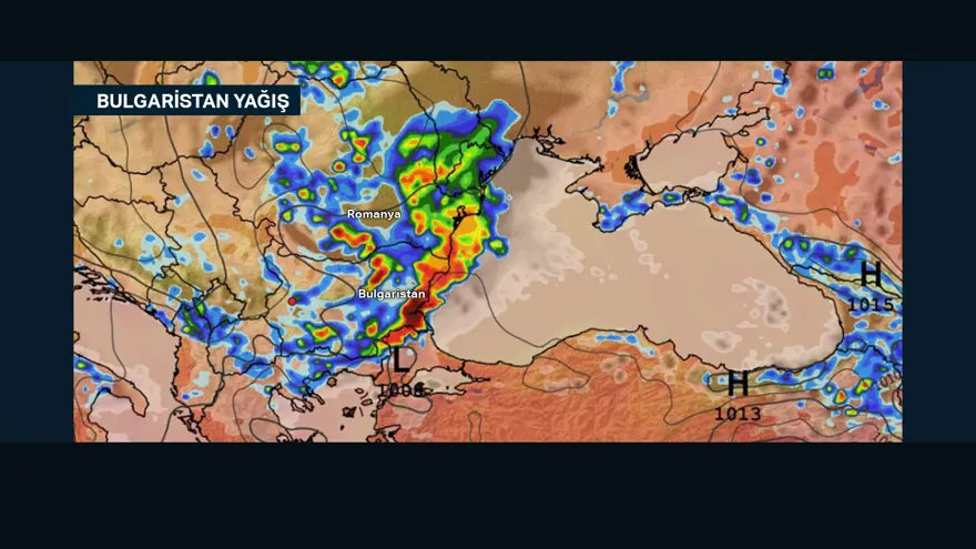 Kırmızı kütle İstanbul'a yaklaşıyor!