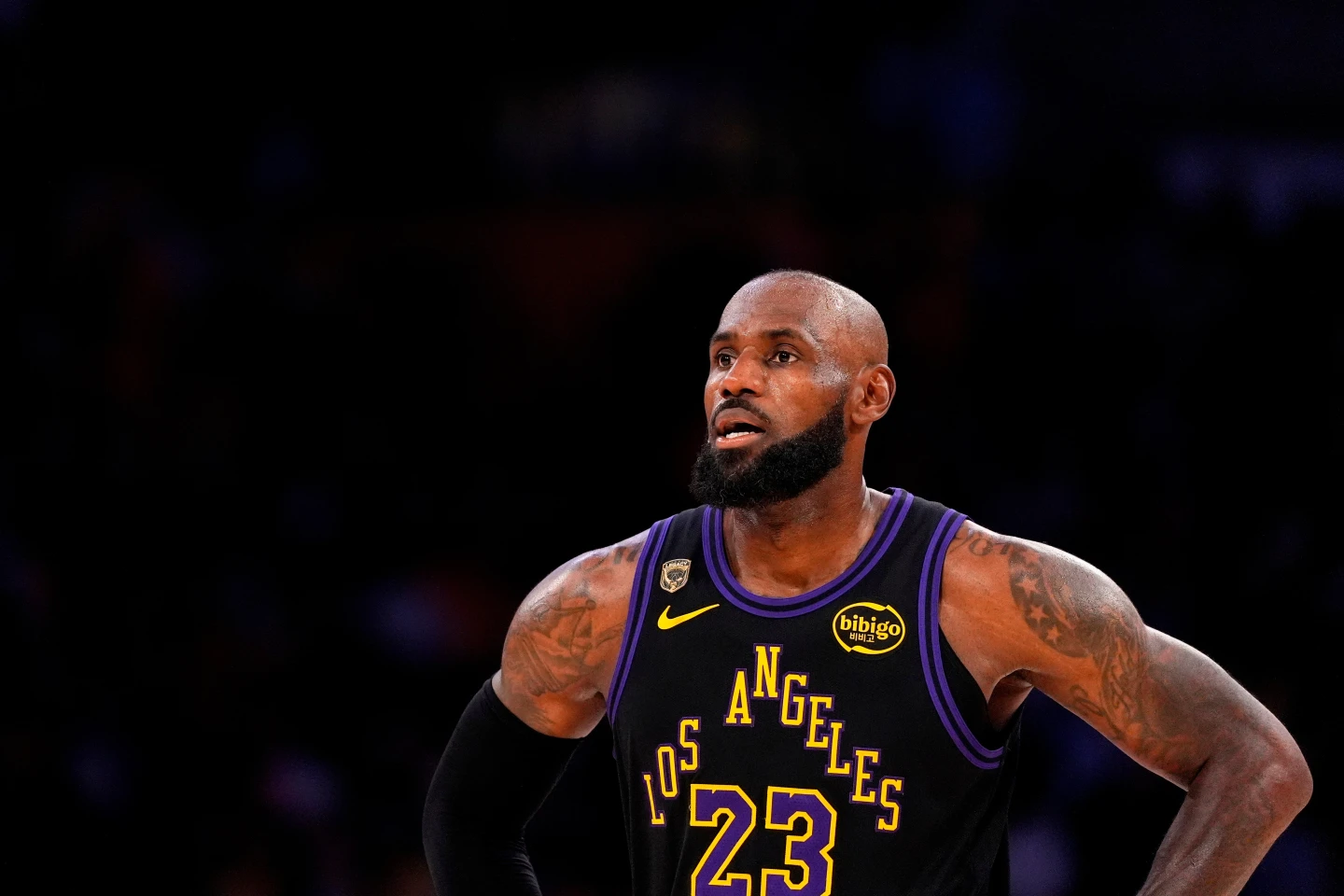 LeBron James, Philadelphia 76ers'a Transfer Oldu