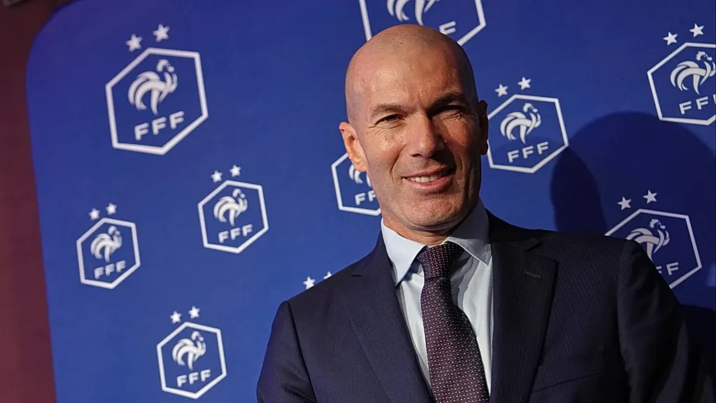 Zinedine Zidane, Fransa Milli Takımı'nın yeni teknik direktörü oldu