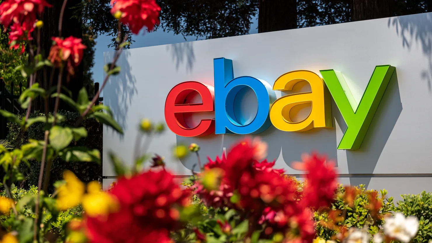 eBay ve Eski Yöneticileri, 56 Milyon Dolara Yakın Tazminat Ödeyecek