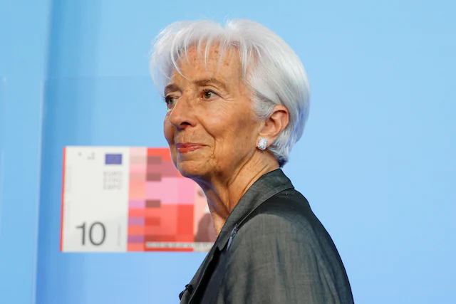 Lagarde, Dünya Ekonomik Forumu'na Aday