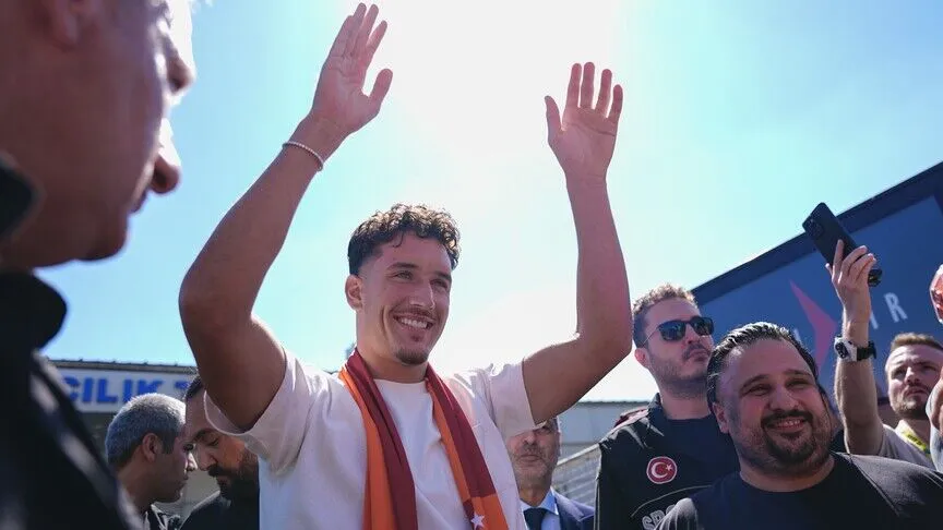 Galatasaray, milli oyuncu Deniz Gül'ü kadrosuna kattı
