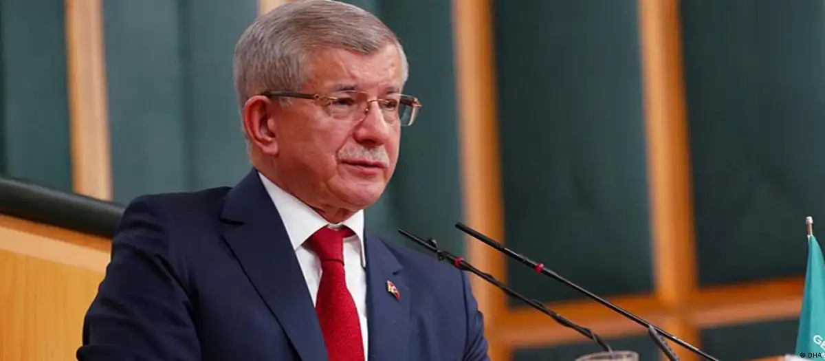 Ahmet Davutoğlu'na "Cumhurbaşkanına hakaret" soruşturması