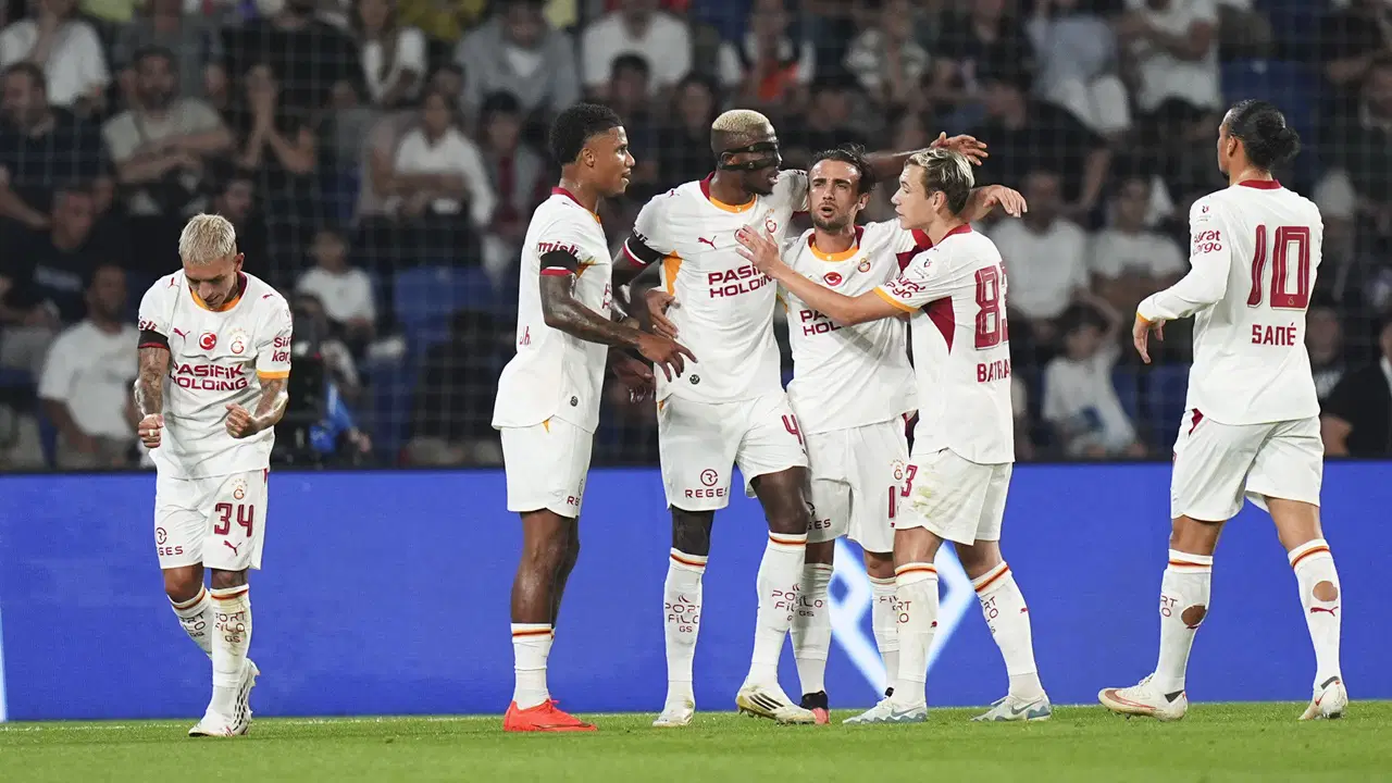 Galatasaray, 3 puanı son anlarda kaptı