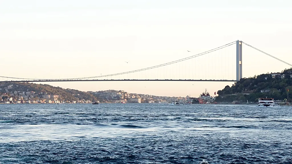 2 boğaz köprüsü ve bazı otoyollar için 30 yıllık özelleştirme kararı