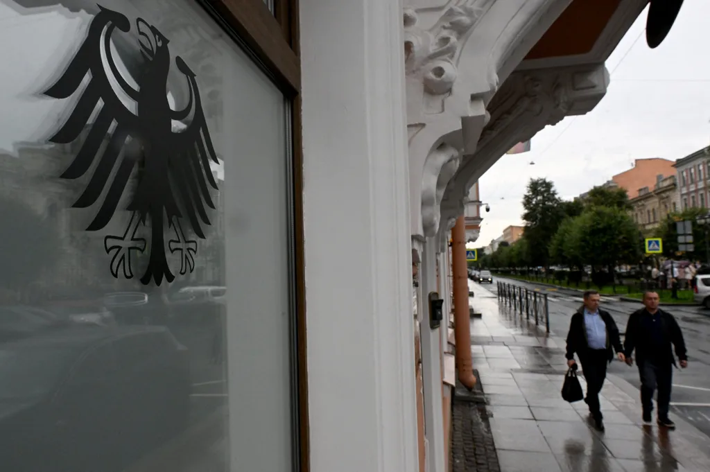 Rusya, Almanya’nın Konsolosluğunu Kapatıyor