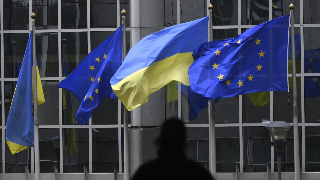 AB'den Ukrayna'ya 3 milyar euroluk yeni ödeme