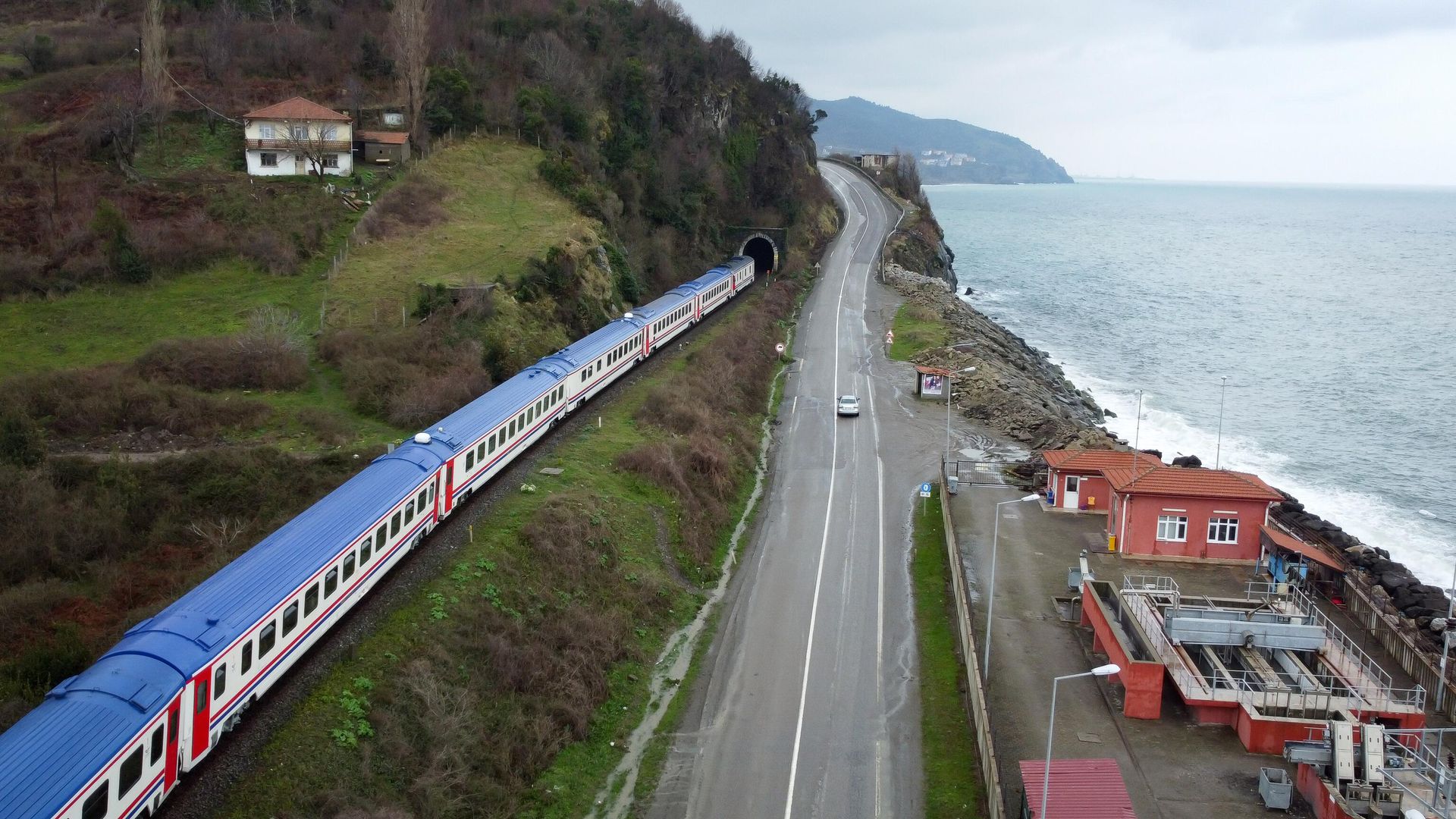 Turistik Karaelmas Ekspresi yeniden sefere başlıyor
