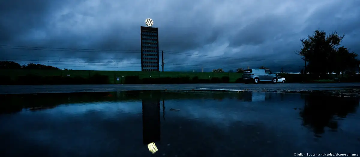 Krizdeki Volkswagen toplu iş sözleşmelerini feshetti