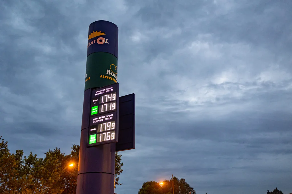 AB ülkelerinden, yeni petrol stokları kararı