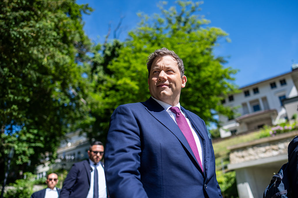 İspanya ve Hollanda'dan, Almanya’nın istisna talebine destek