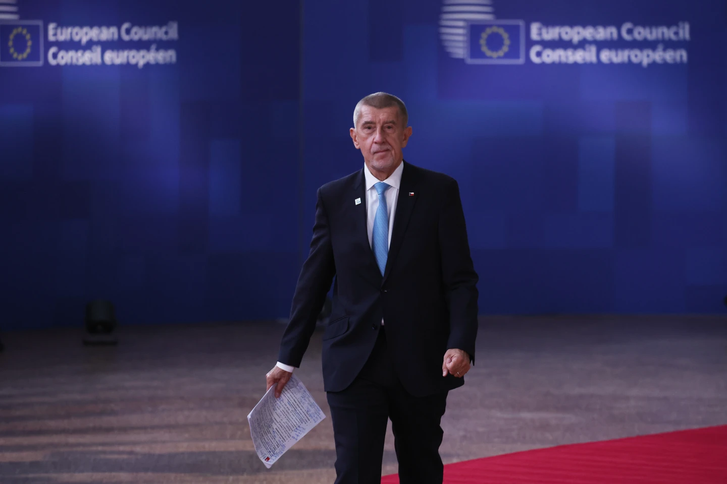 Çekya'da Başbakan Babiš’e Senato Şoku