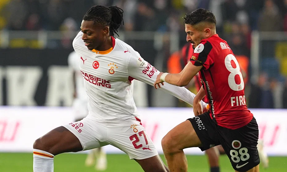 Deniz Gül'den Galatasaray'a altın değerinde 3 puan