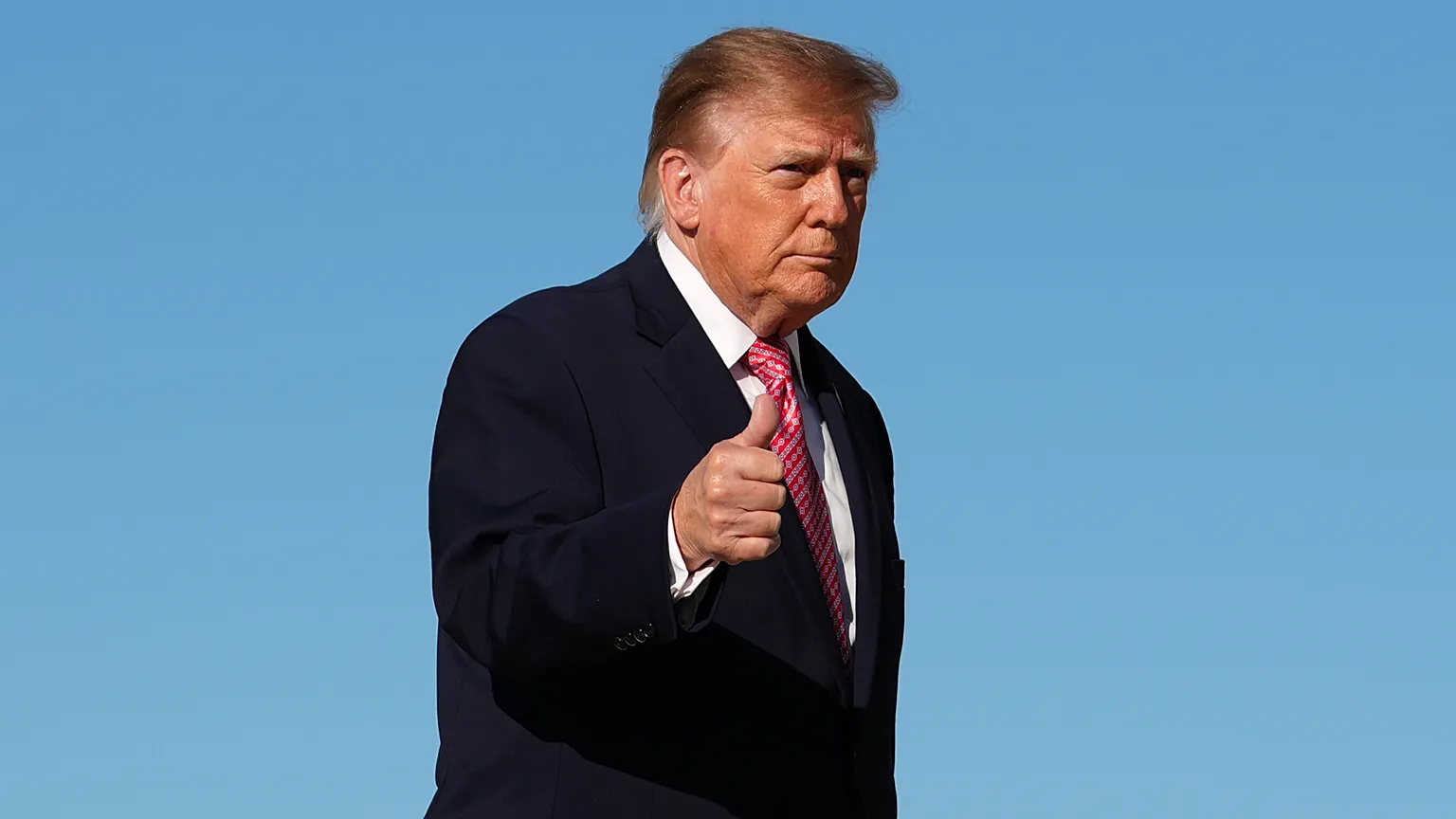 Trump, Çin’de Putin ve Şi ile üçlü zirveye açık olduğunu belirtti