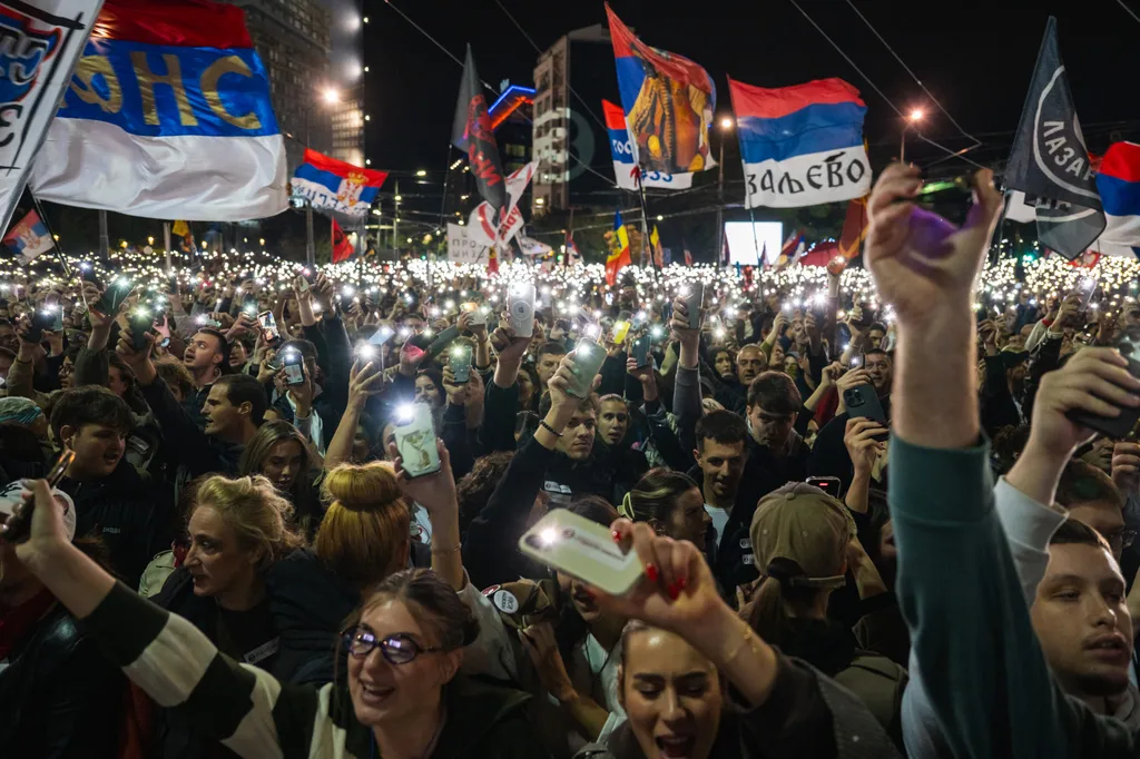 Sırbistan’da Vučić’in iktidarına son tepki: Protestocu öğrenciler