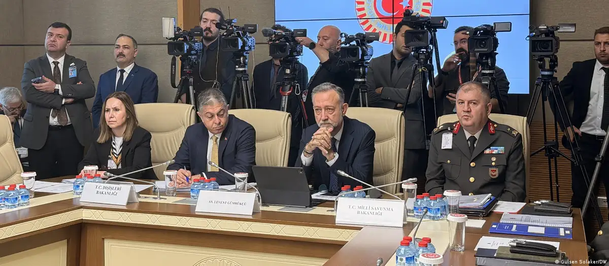 Mekke Anlaşması TBMM komisyonunda kabul edildi, CHP de evet dedi