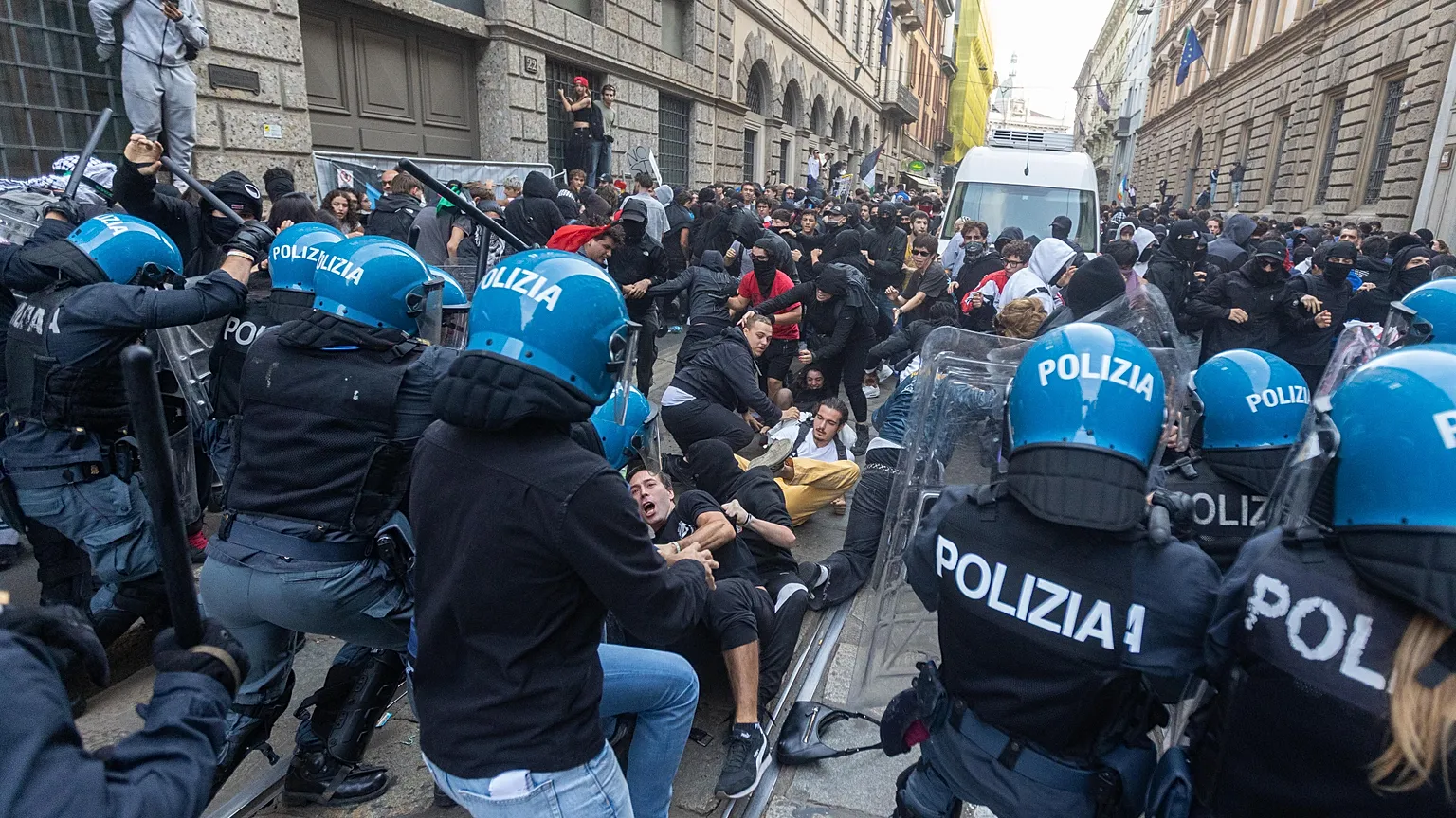 Milano'daki olaylarla bağlantılı mesajlar ortaya çıktı