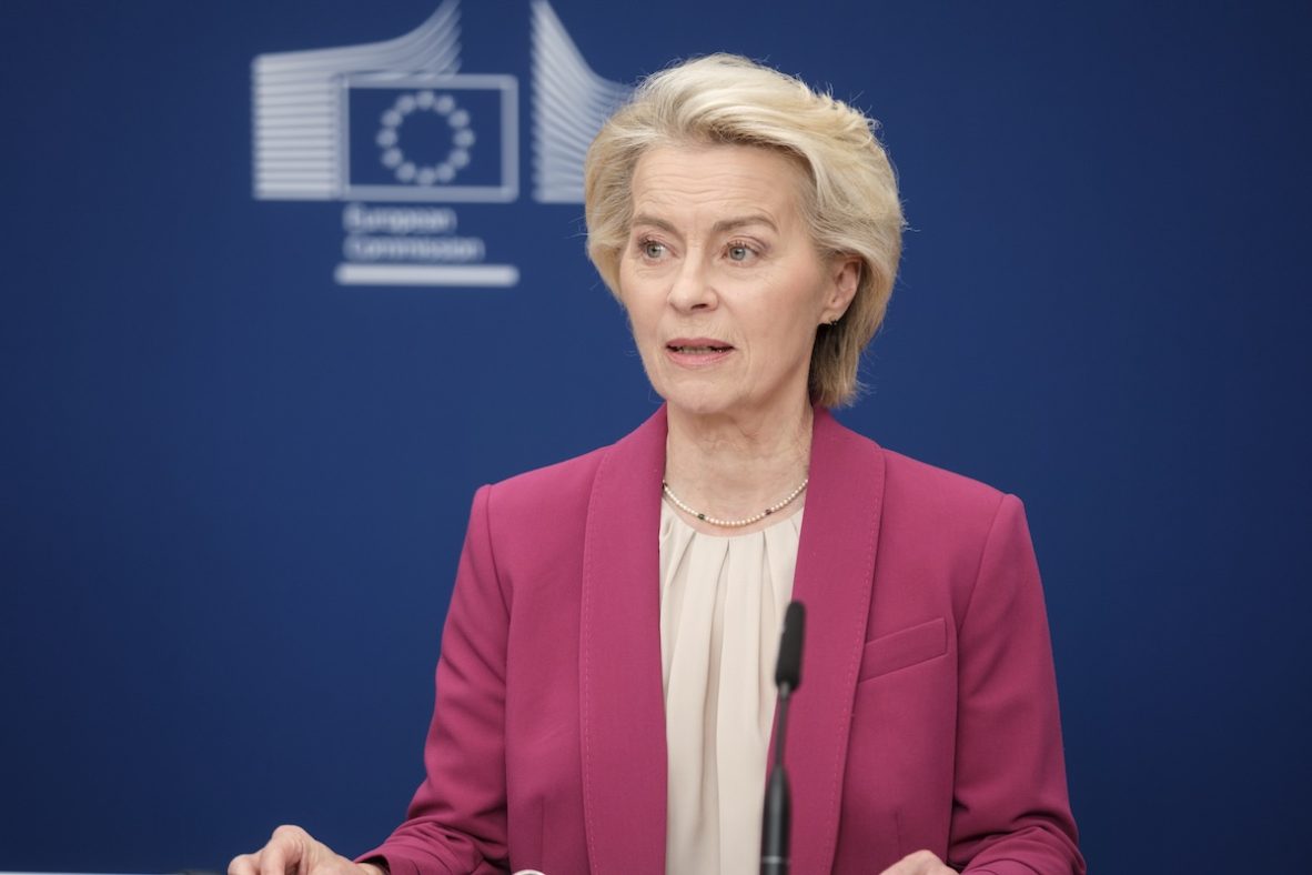 Leyen, Kanada'nın 'ortak üye' olması fikrinde ısrarcı
